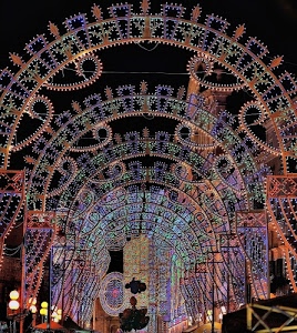 luminarie, luci, archi, colori, notte, lampioni, festa, prospettiva, notturno, rosso, lampadine, galleria, decorazioni