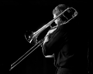 tromba, musicista, nero, musica, strumento, bianco, bianconero, uomo, suonare